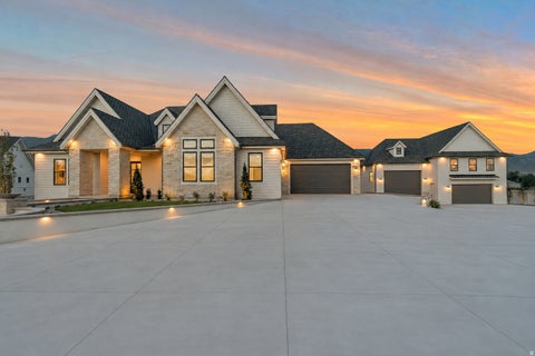 Photo of 659 S 1475 W #411, Farmington, UT 84025 (MLS # 2169630)