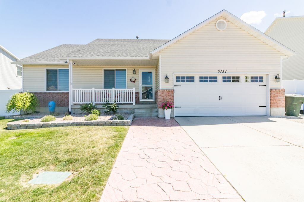 Photo of 5151 CASE MOUNTAIN ROAD RD, West Jordan, UT 84081 (MLS # 2160788)