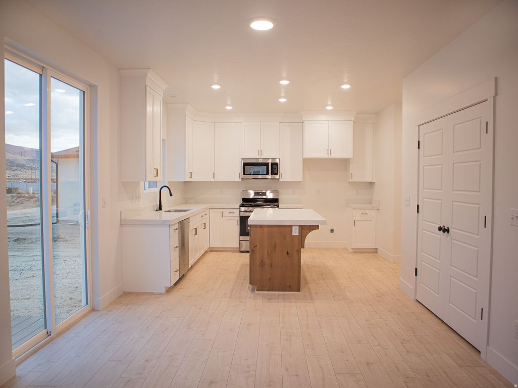 Photo of 3370 N BLACKBIRD DRIVE LOT Dr #4042, Eagle Mountain, UT 84005 (MLS # 2144607)