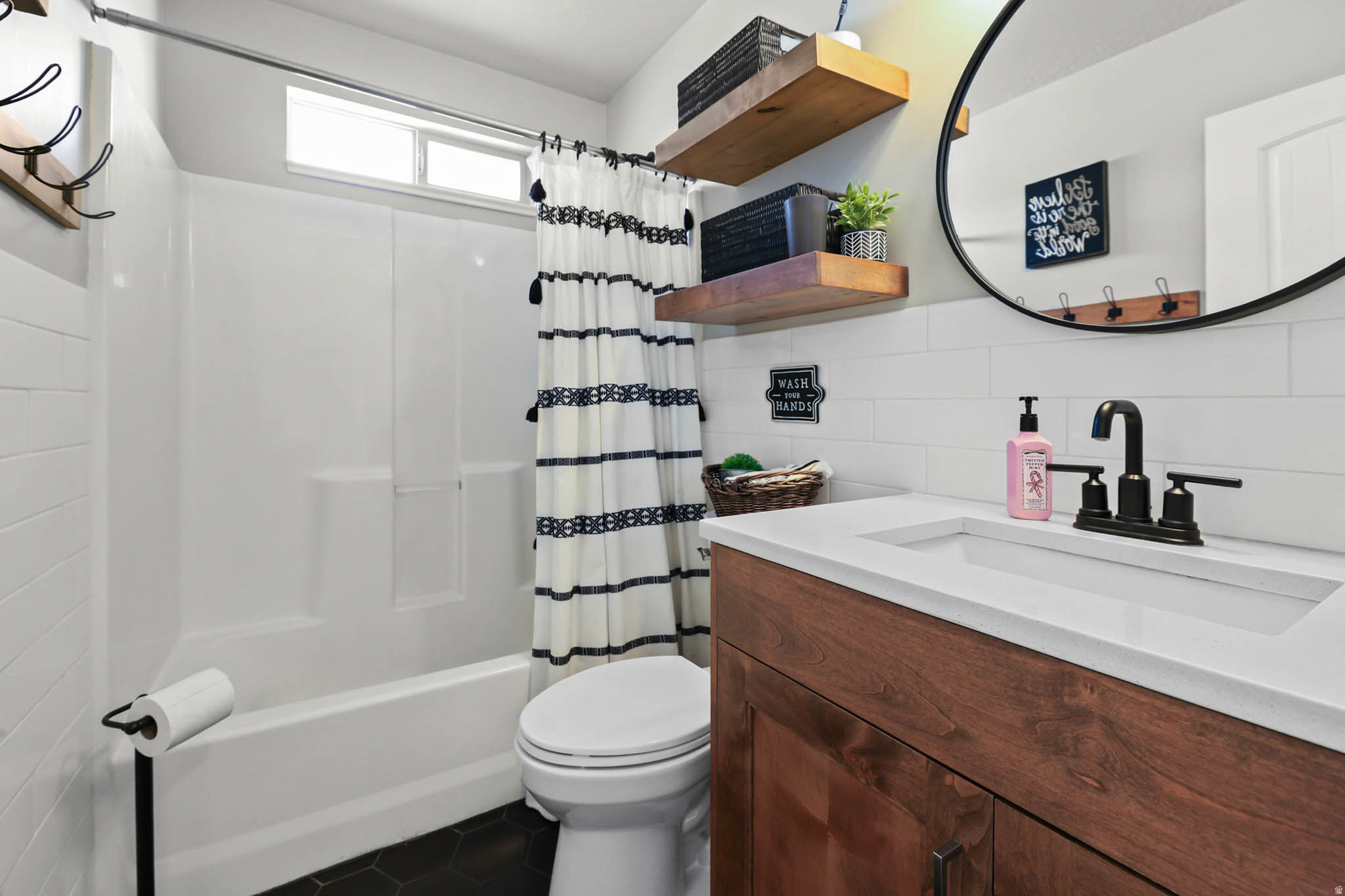 CEDARWOOD ESTATES - Residential