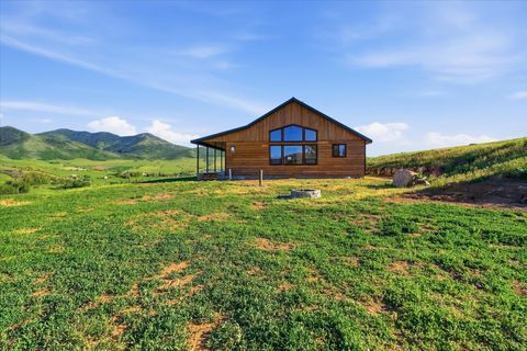 Tiny photo for 7846 VALLEY VIEW VW, Preston, ID 83263 (MLS # 2159103)