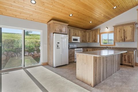 Tiny photo for 7846 VALLEY VIEW VW, Preston, ID 83263 (MLS # 2159103)