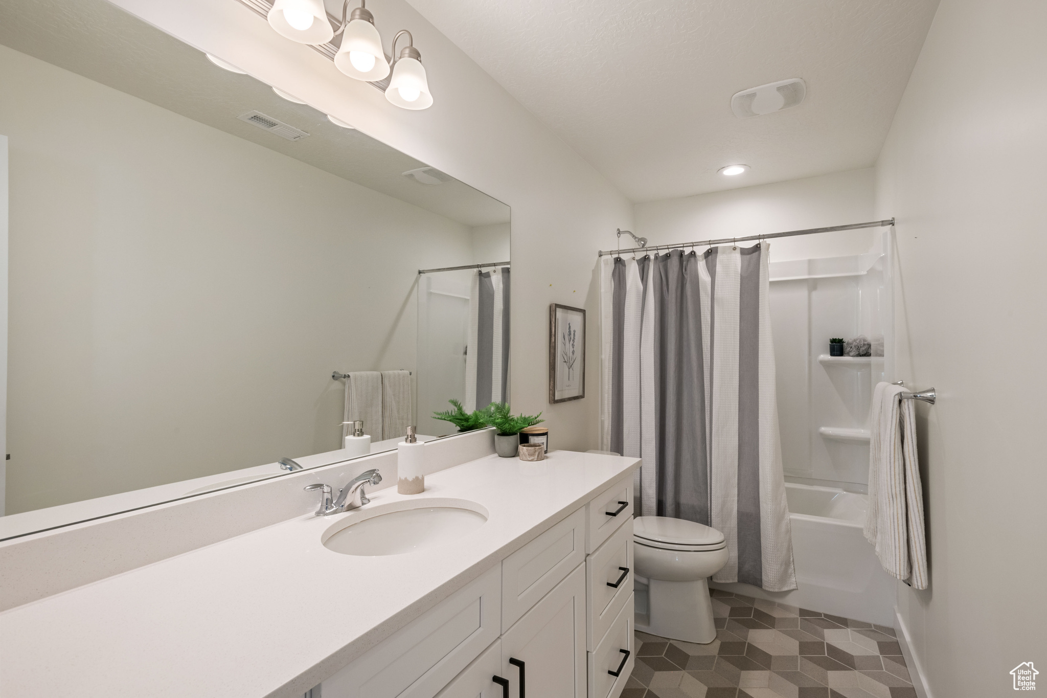6749 W Skip Rock Rd, South Jordan, Utah image 17