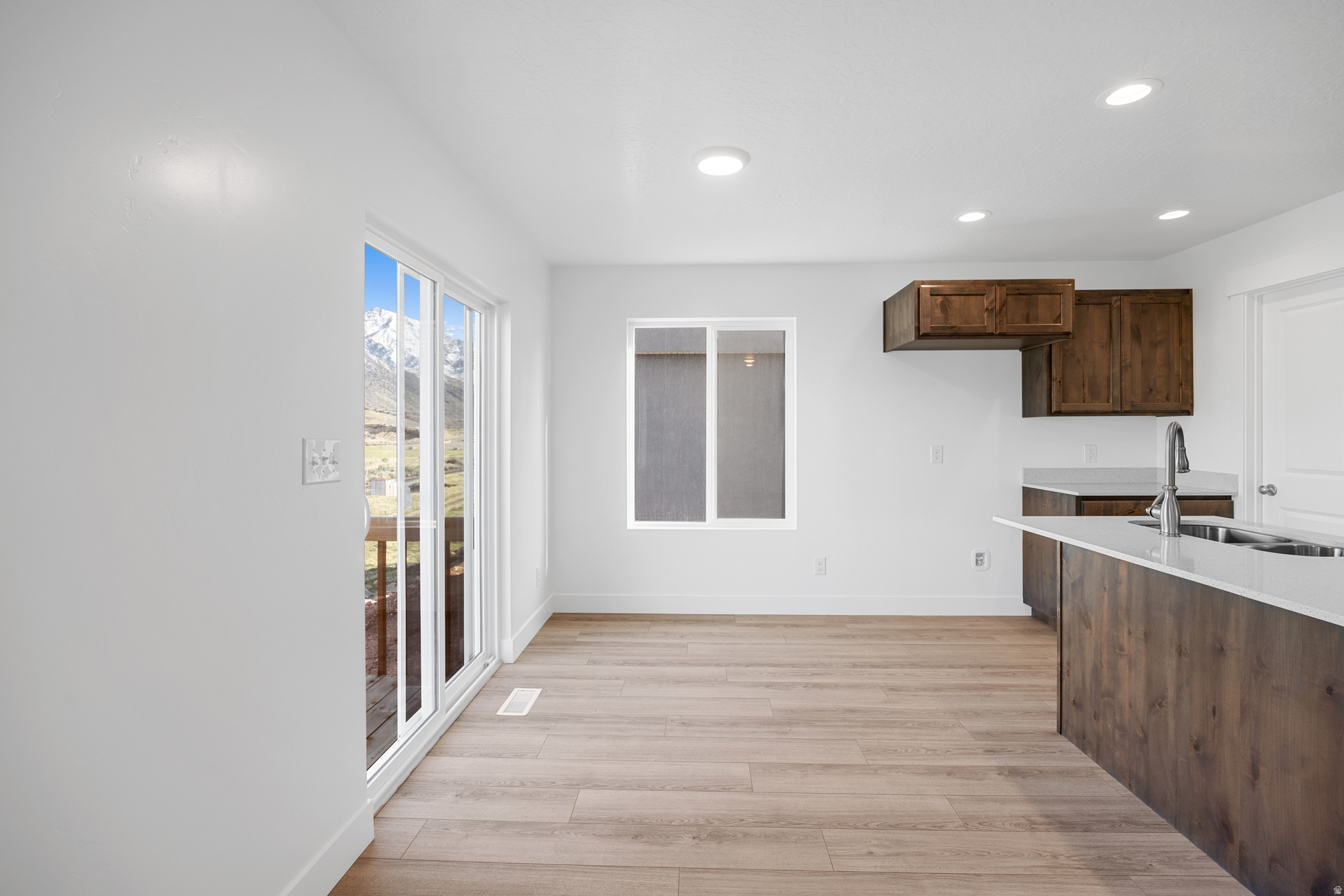 MAPLETON VILLAGE - Residential