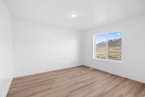 Tiny photo for 3897 S POWDERWOOD LN #218, Mapleton, UT 84664 (MLS # 2127064)
