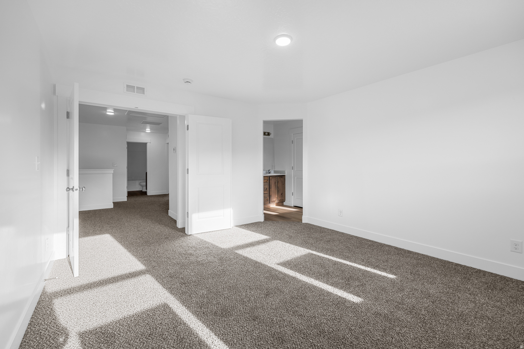 MAPLETON VILLAGE - Residential