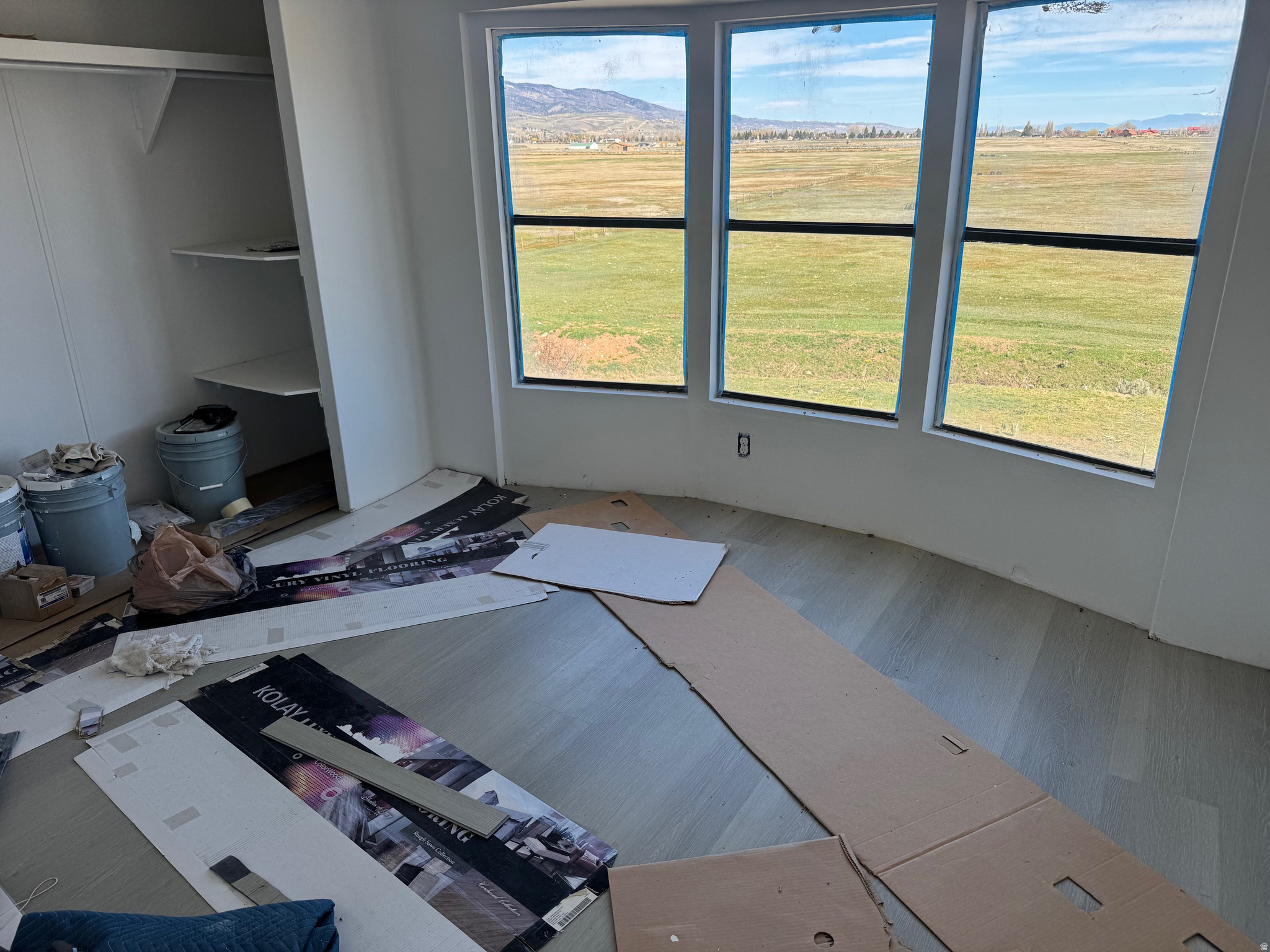 SWEETWATER CAMPER AND TRAILER - Residential