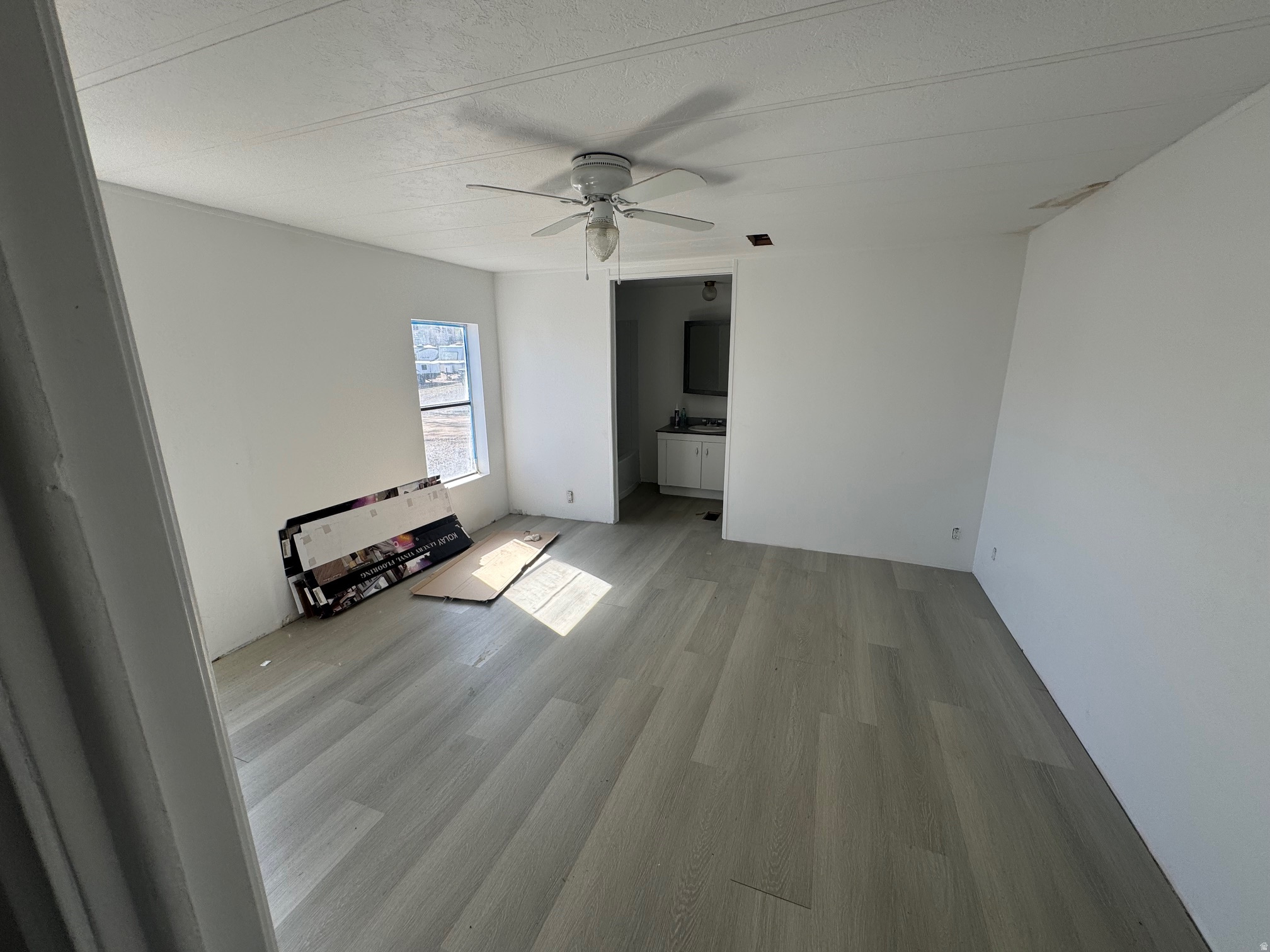 SWEETWATER CAMPER AND TRAILER - Residential