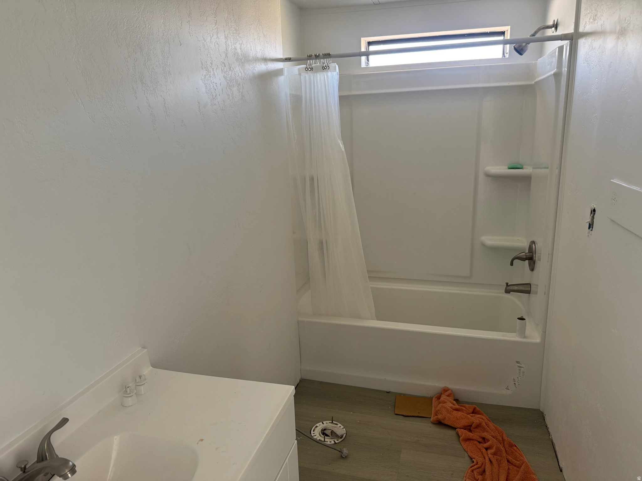 SWEETWATER CAMPER AND TRAILER - Residential