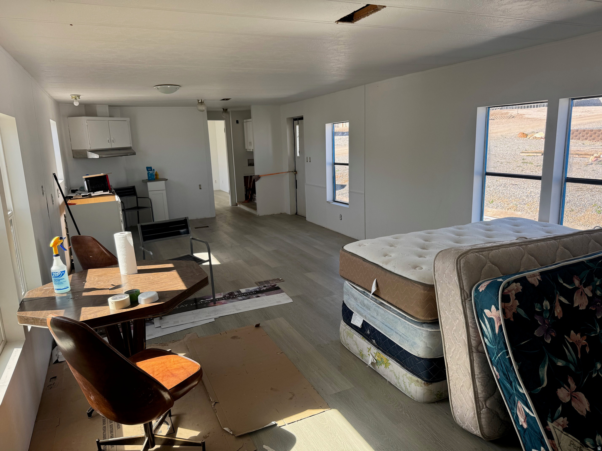 SWEETWATER CAMPER AND TRAILER - Residential