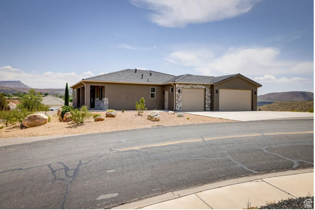 TOQUERVILLE TERRACE - Residential