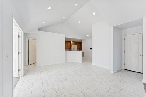 Tiny photo for 877 W 1920 S #C, Syracuse, UT 84075 (MLS # 2153643)
