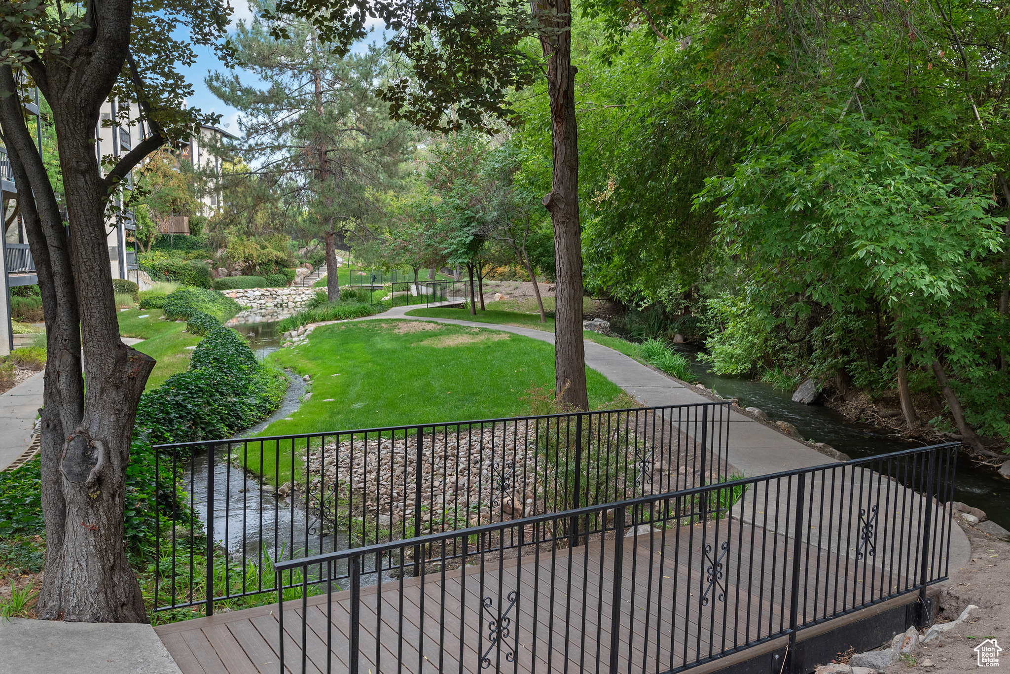 THREE FOUNTAINS - Residential