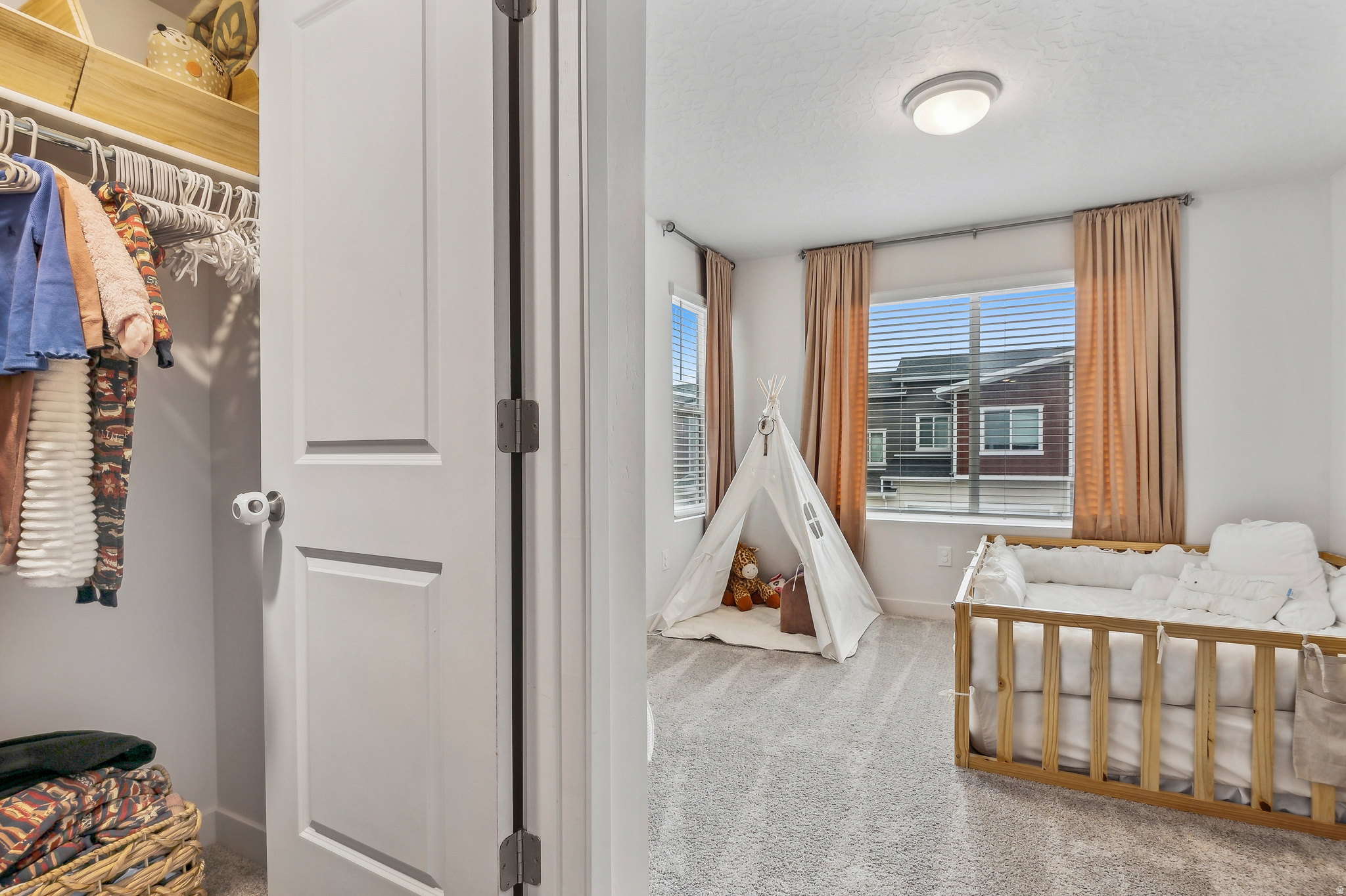 SUNFLOWER FIELDS - Residential