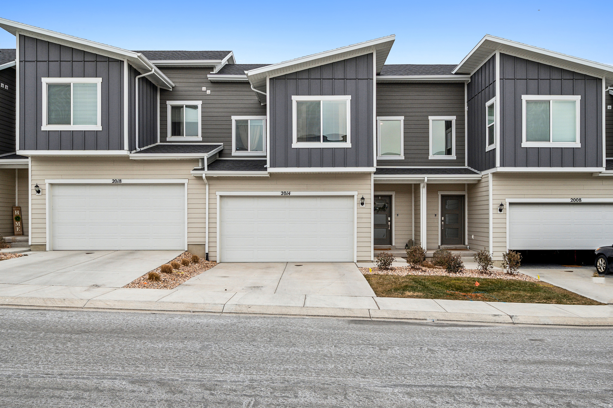 SUNFLOWER FIELDS - Residential