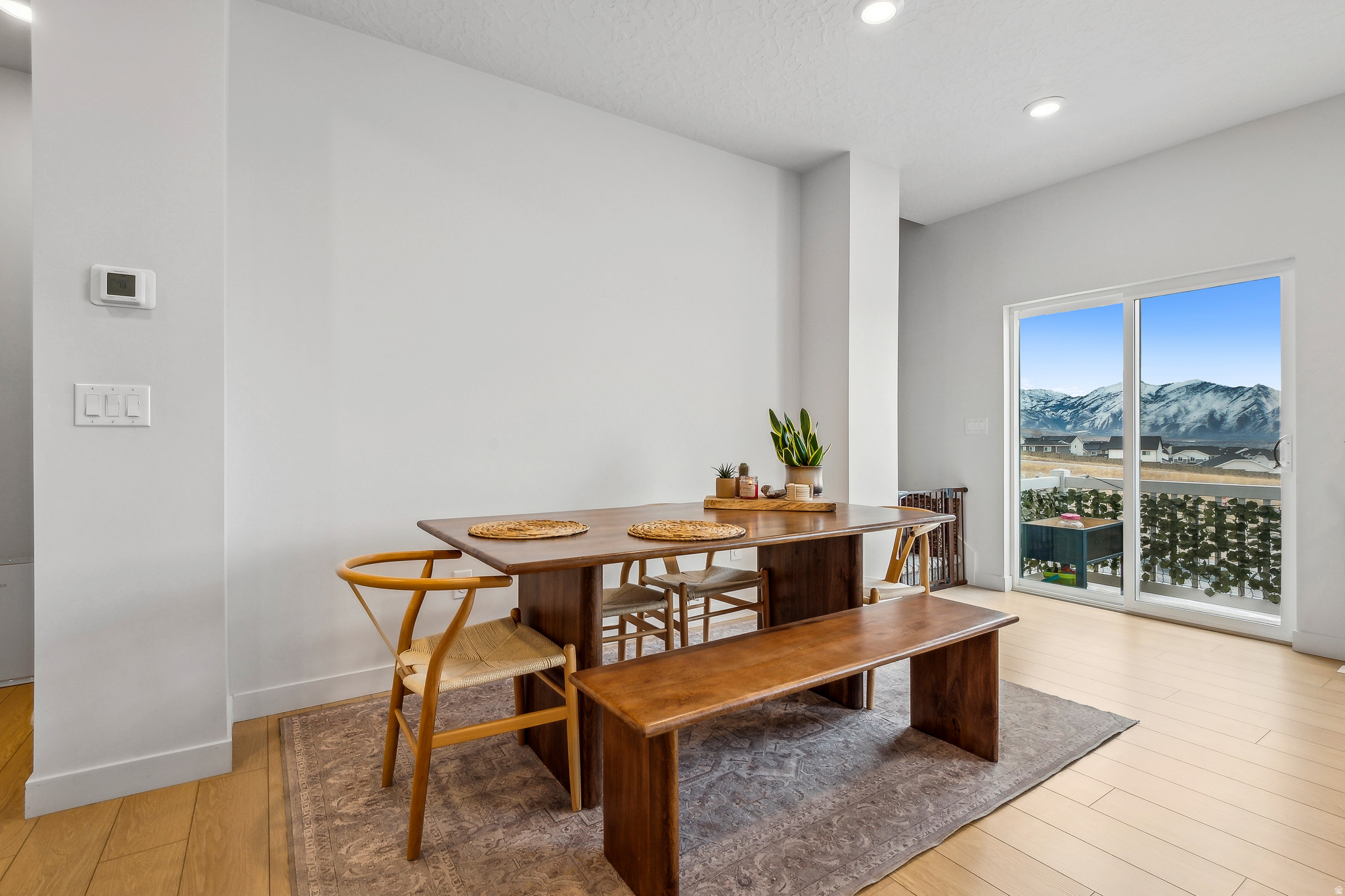 SUNFLOWER FIELDS - Residential