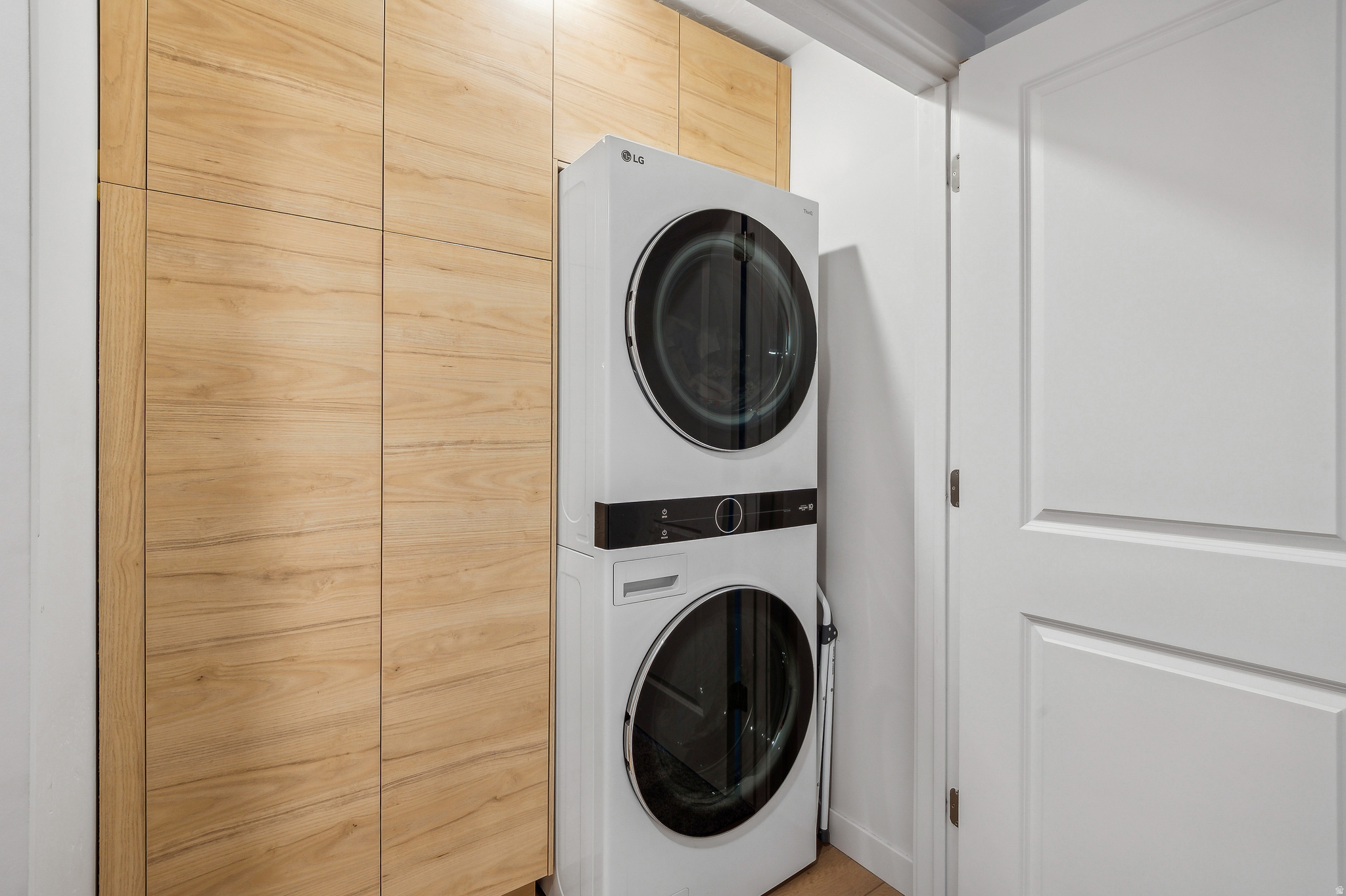 SUNFLOWER FIELDS - Residential