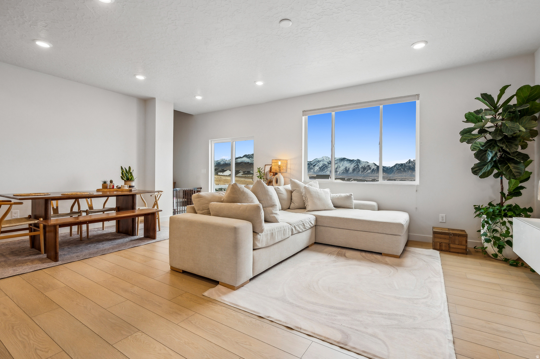 SUNFLOWER FIELDS - Residential