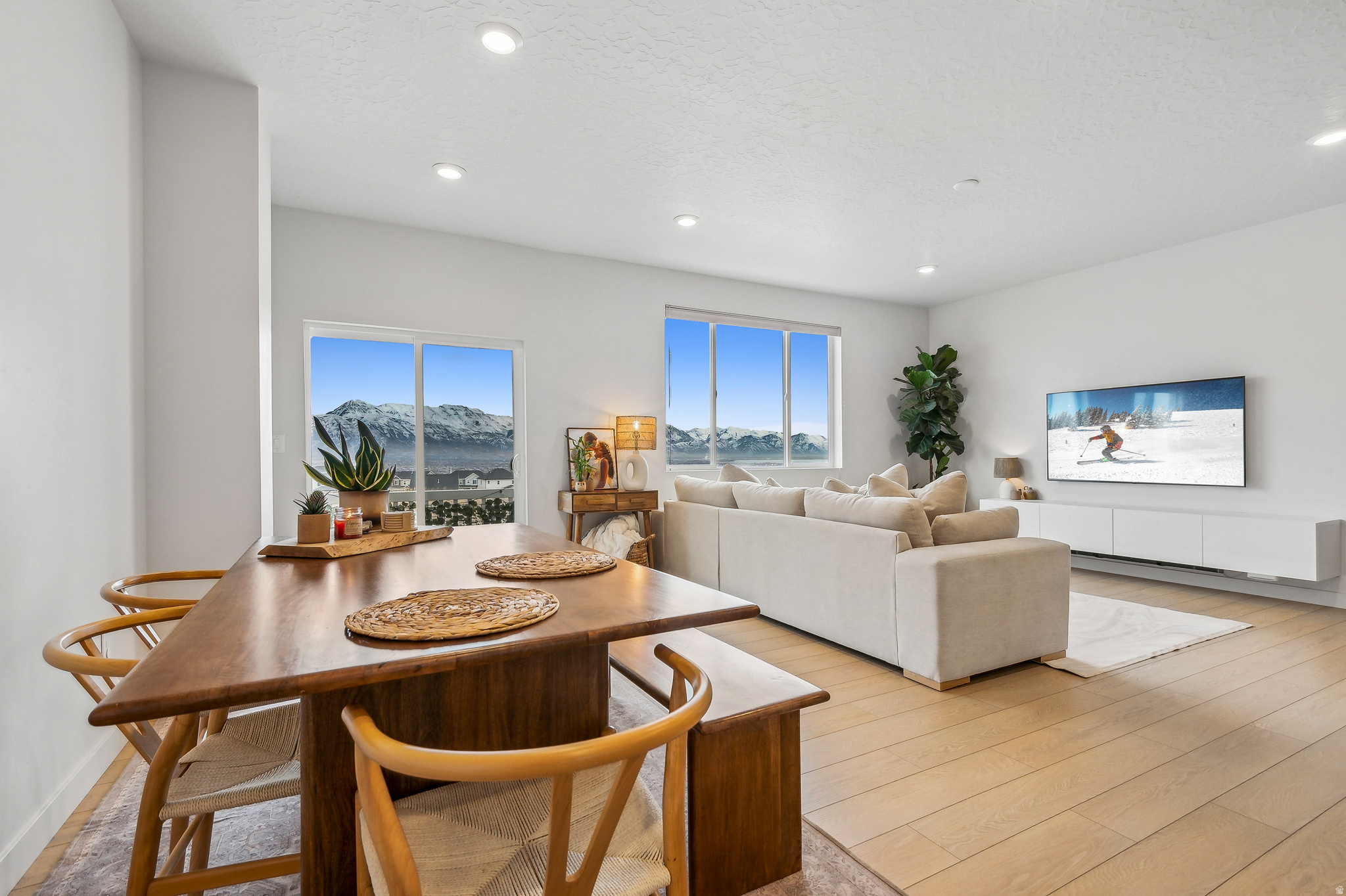 SUNFLOWER FIELDS - Residential