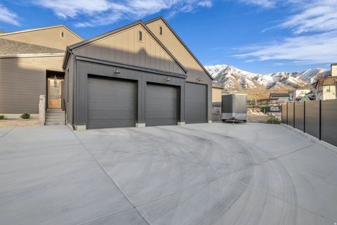 Tiny photo for 565 W AUTUMN BLAZE, Woodland Hills, UT 84653 (MLS # 2140202)