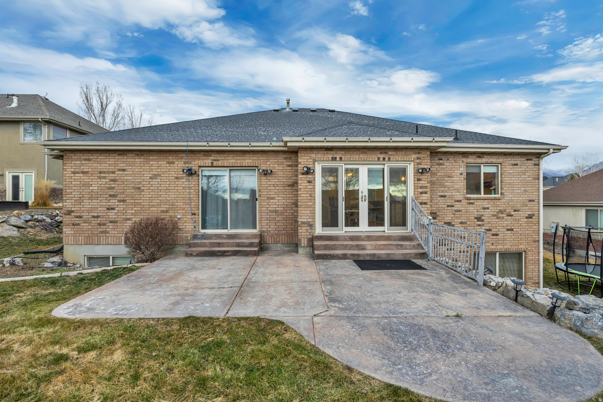 DRY CREEK BENCH - Residential
