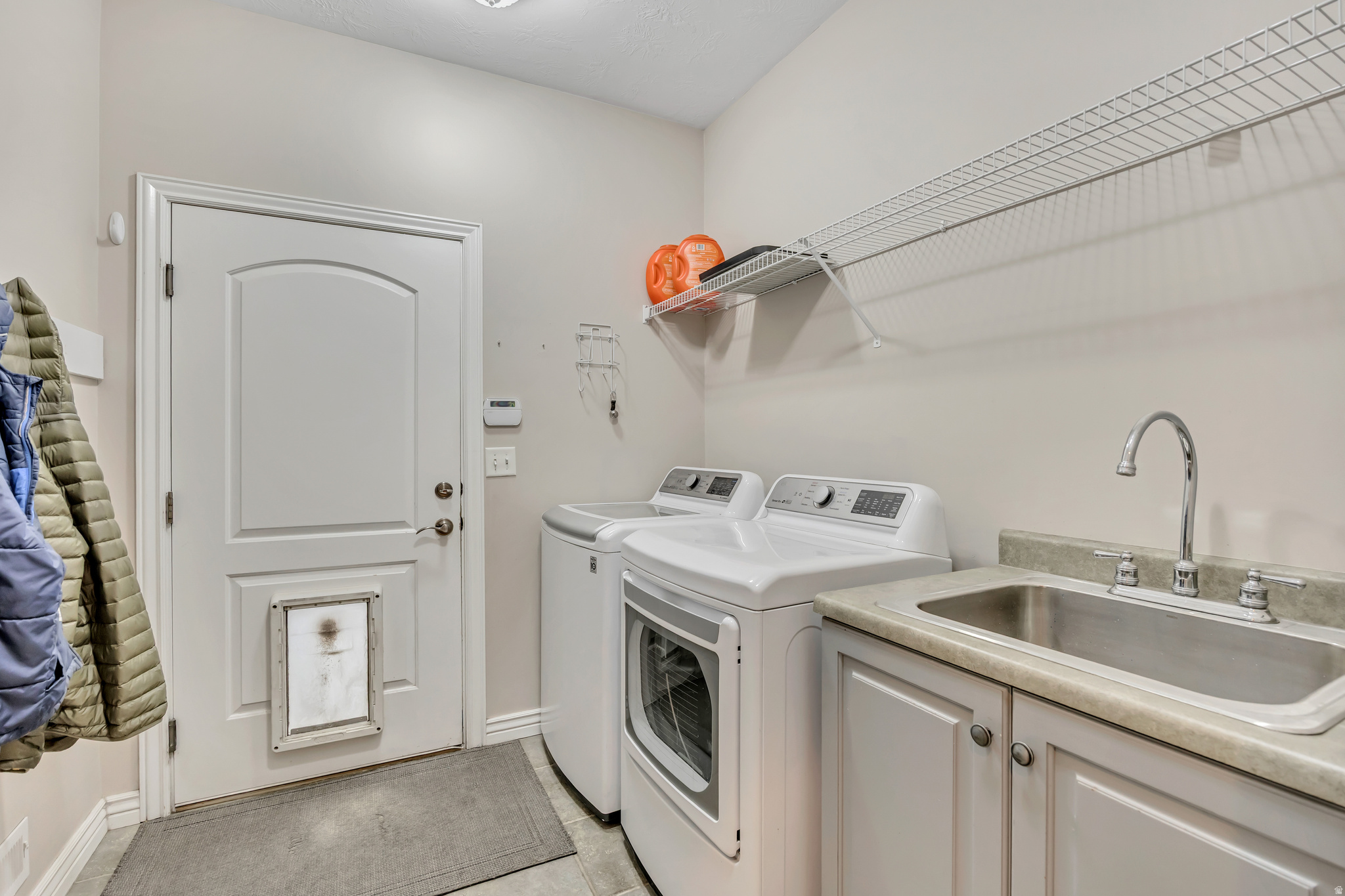 DRY CREEK BENCH - Residential