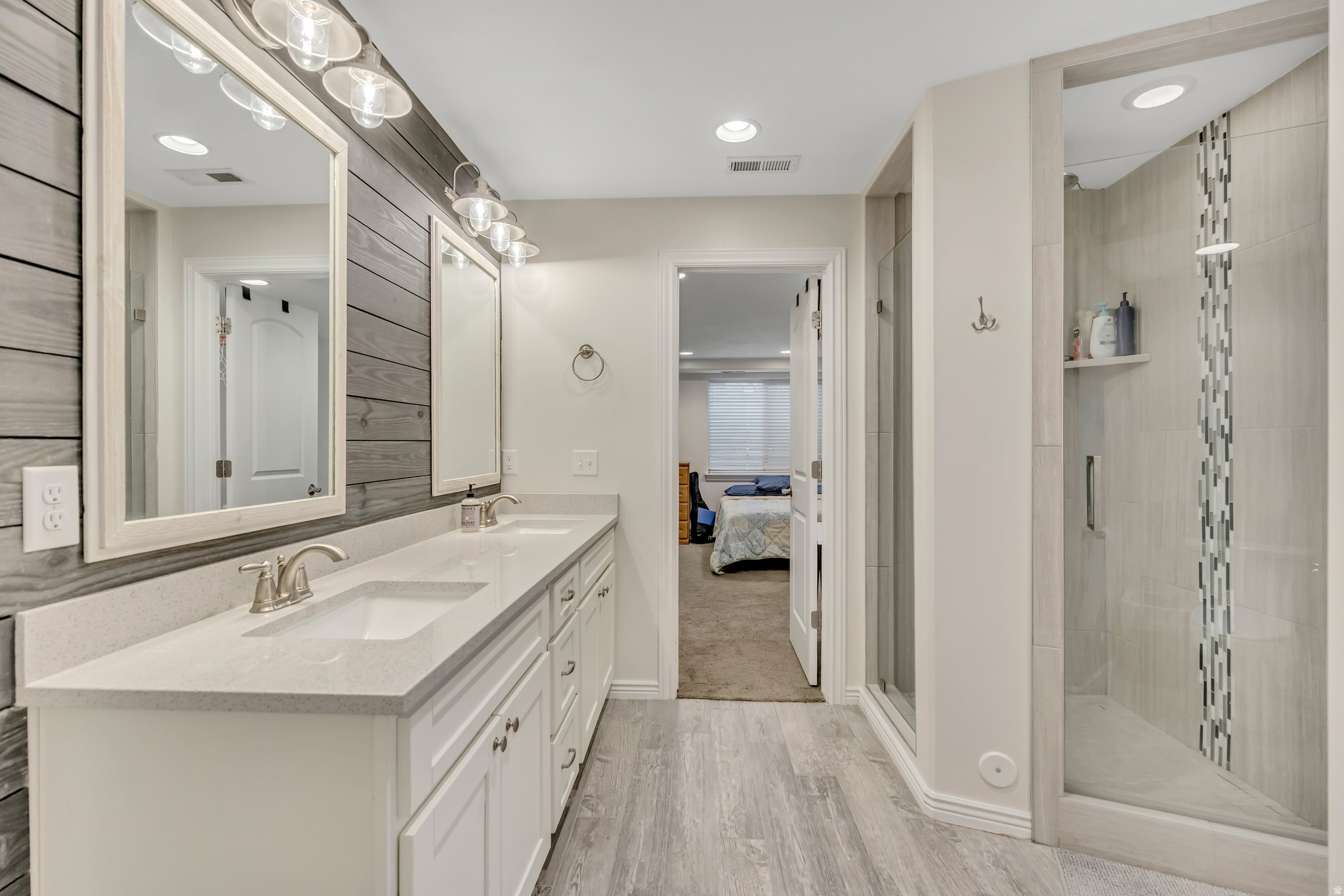 DRY CREEK BENCH - Residential