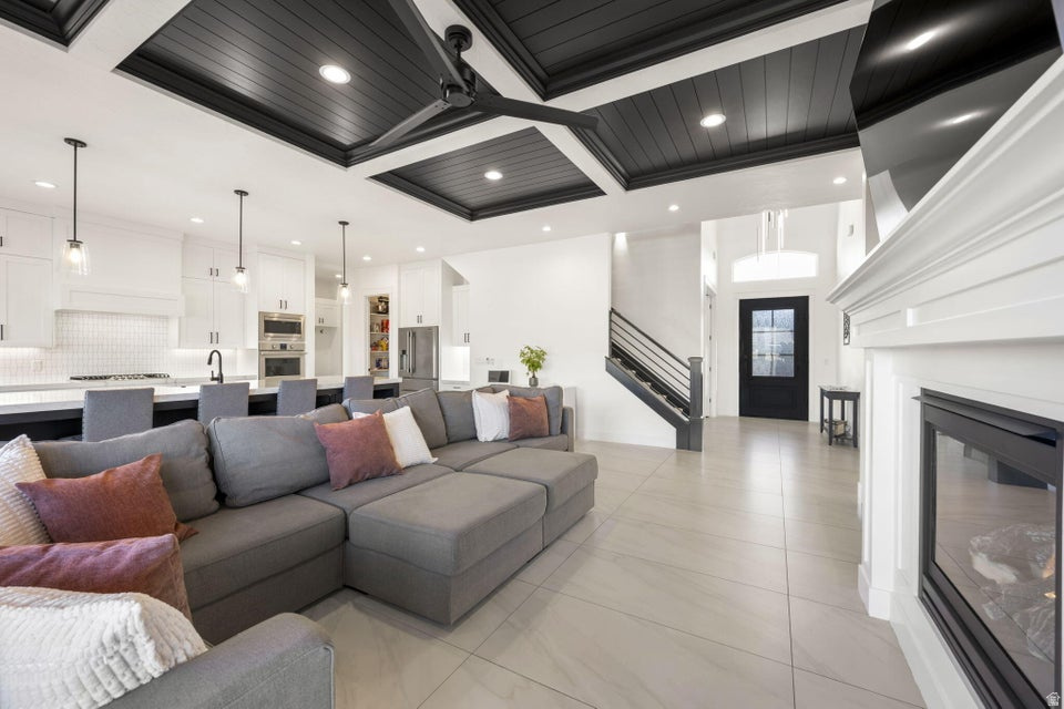 SHOOTING STAR PH 2 - Residential