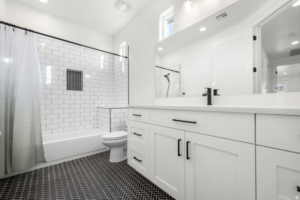 SHOOTING STAR PH 2 - Residential