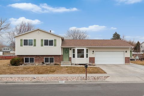 Photo of 441 S 1915 W, Lehi, UT 84043 (MLS # 2134511)