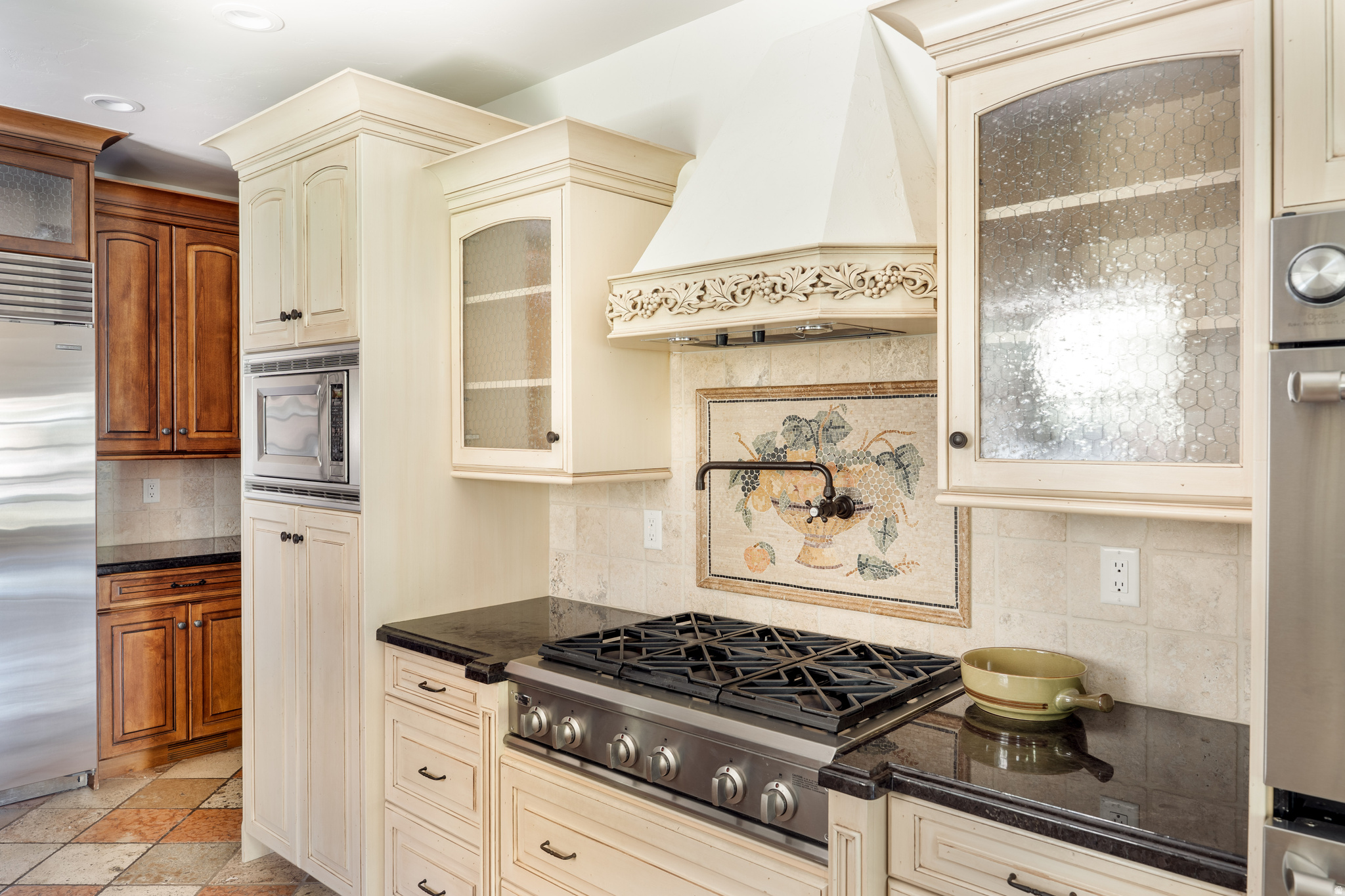 HARVARD/YALE - Residential