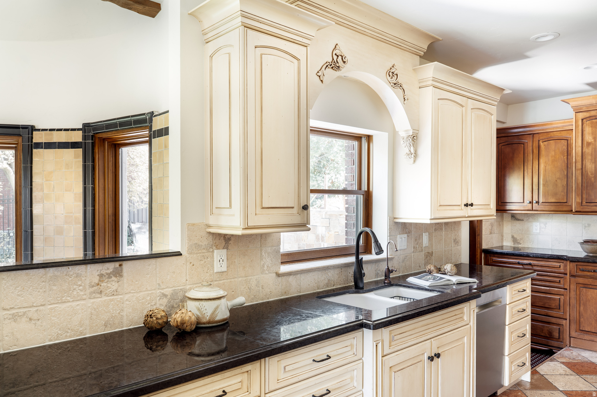 HARVARD/YALE - Residential