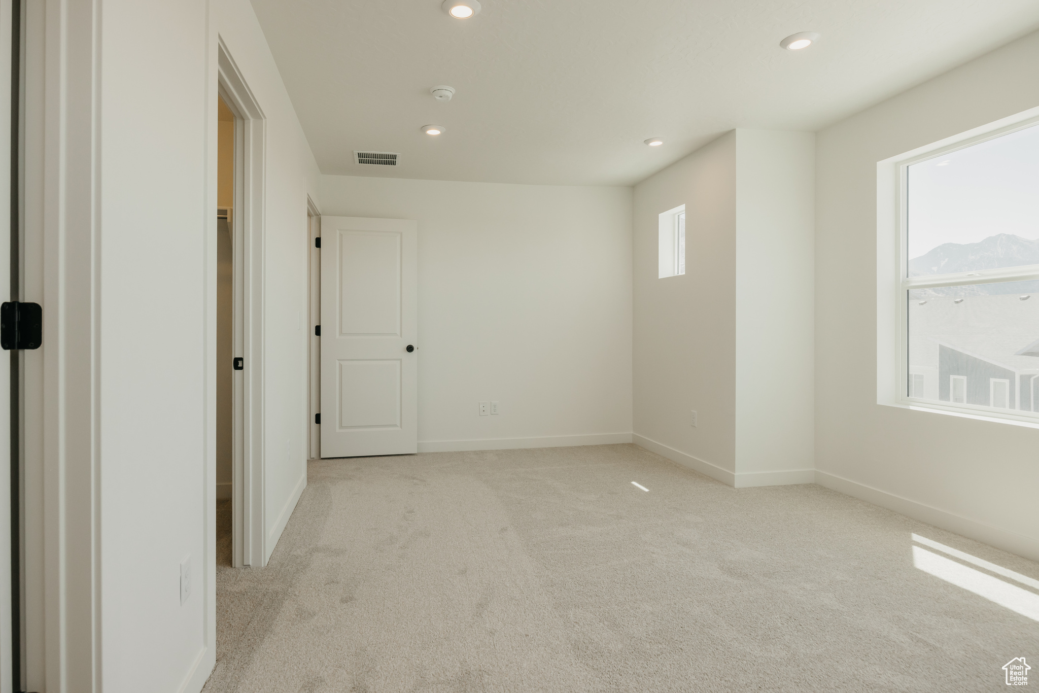 PROMINENCE POINT - Residential
