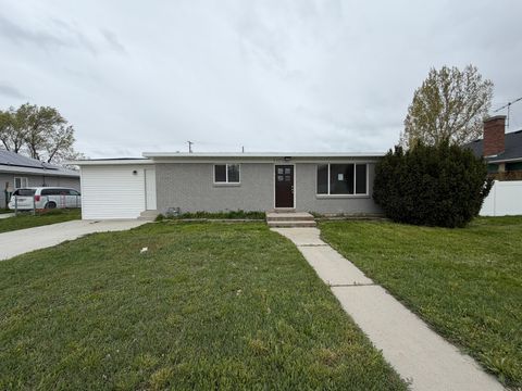 Tiny photo for 522 E FACTORY ST, Garland, UT 84312 (MLS # 2154115)