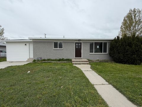 Tiny photo for 522 E FACTORY ST, Garland, UT 84312 (MLS # 2154115)