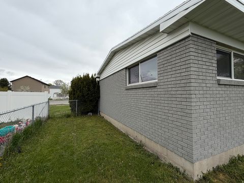 Tiny photo for 522 E FACTORY ST, Garland, UT 84312 (MLS # 2154115)