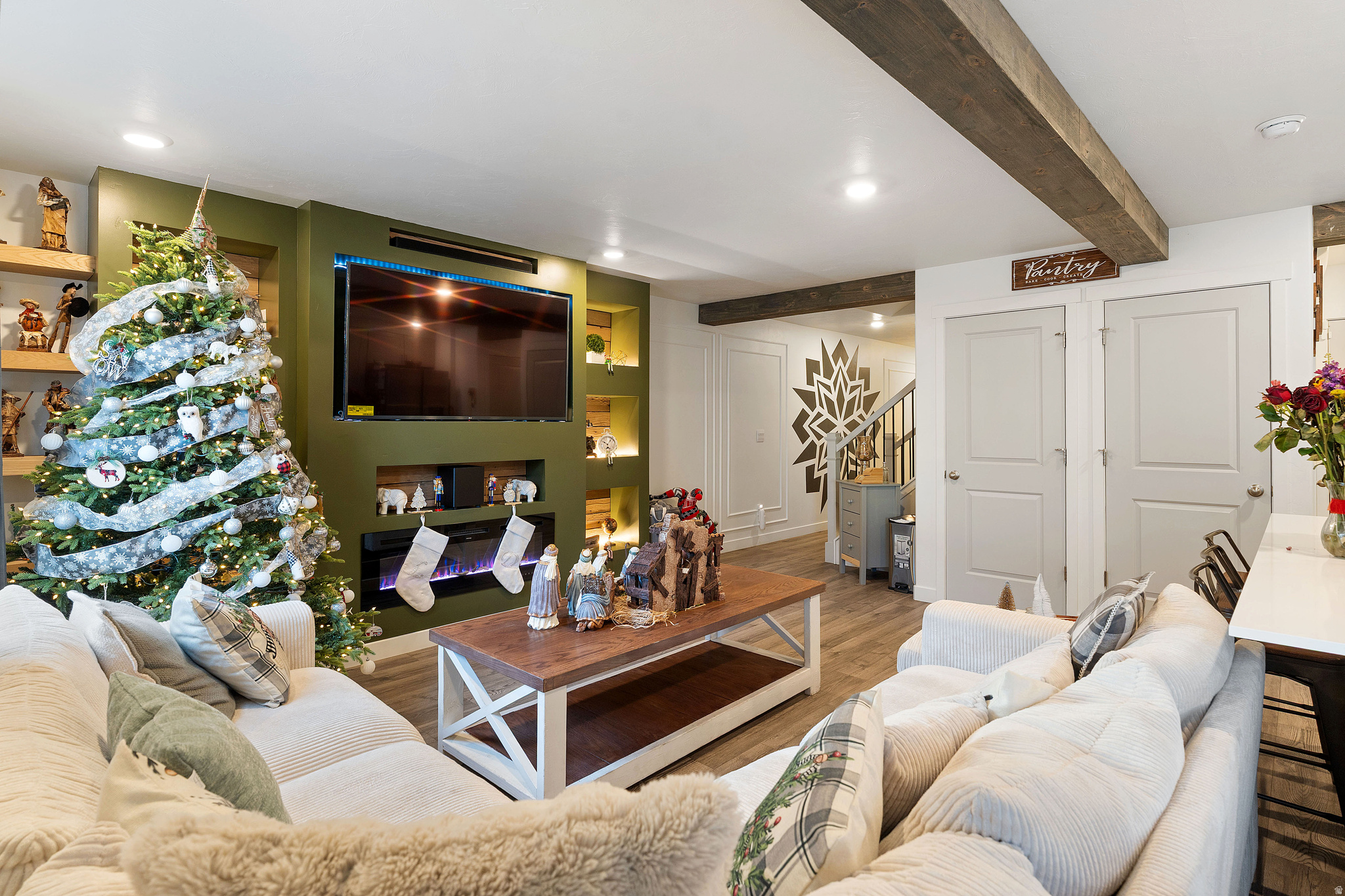 EAGLE POINT TOWNHOME - Residential