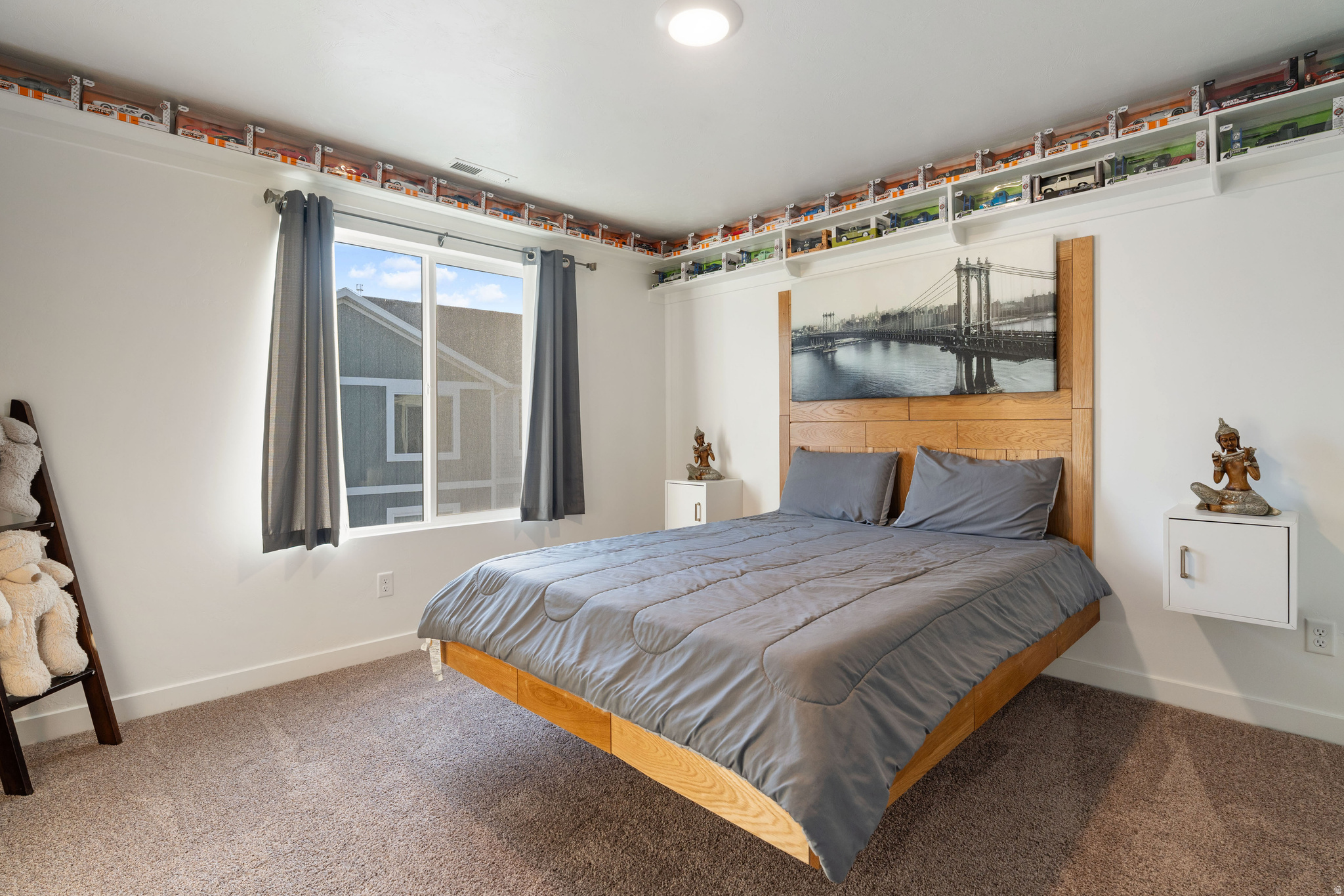 EAGLE POINT TOWNHOME - Residential