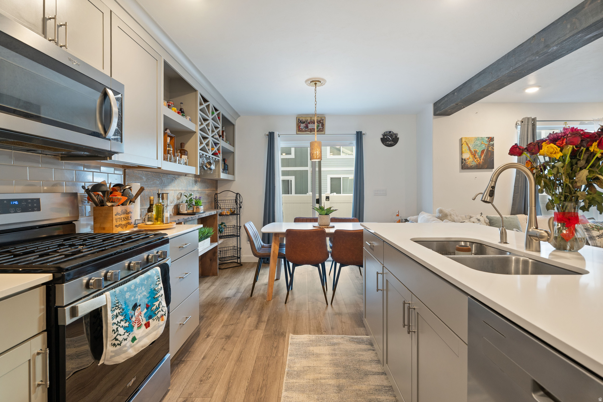 EAGLE POINT TOWNHOME - Residential