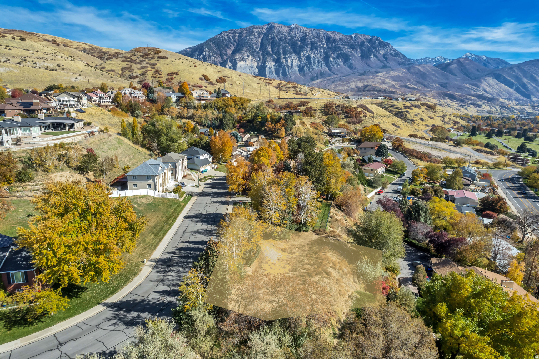 MOUNTAIN OAKS - Land