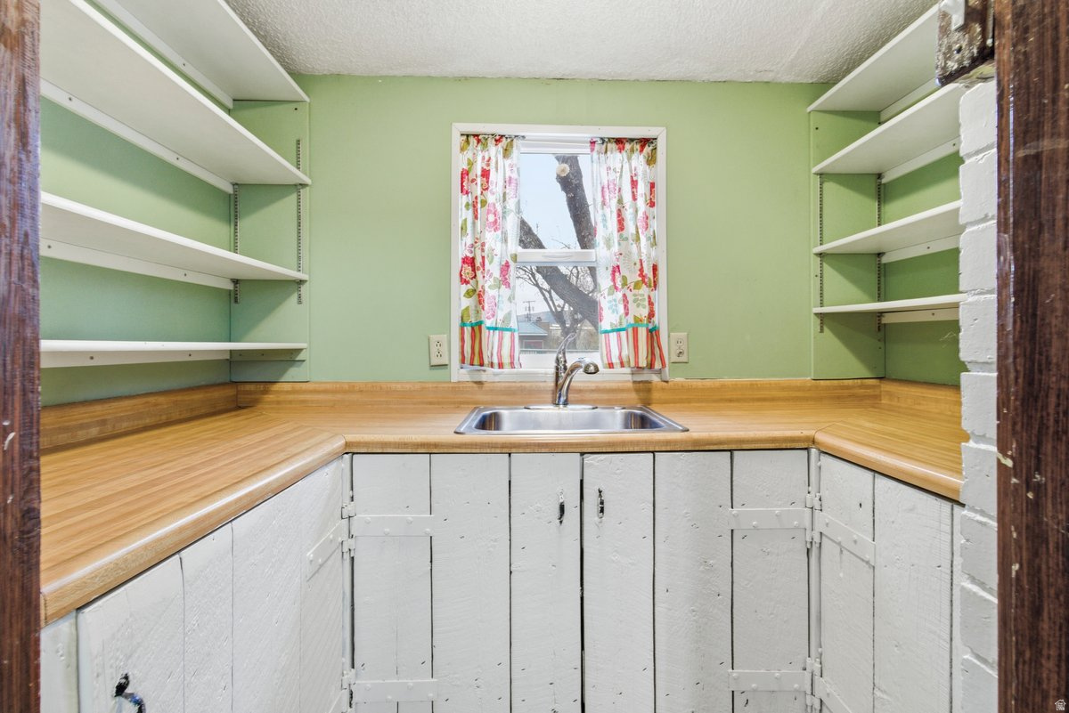 SUNSET VIEW - Residential