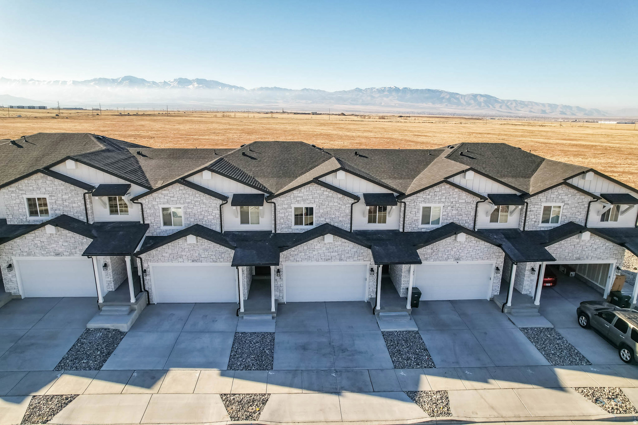 LEXINGTON TOWN HOMES - Residential