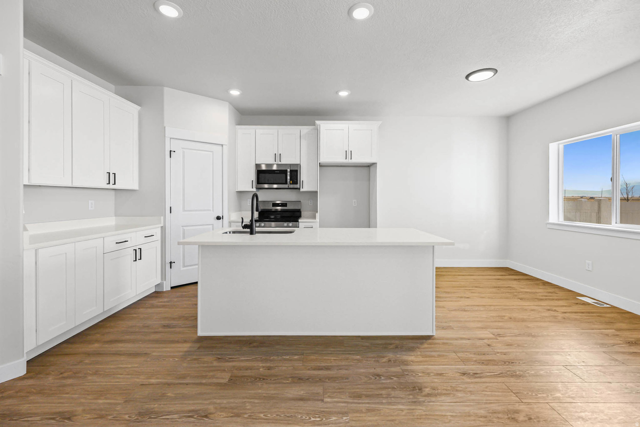 LEXINGTON TOWN HOMES - Residential