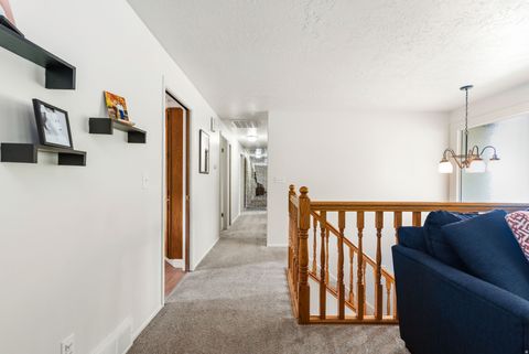 Tiny photo for 187 W BAYVIEW DR N, Farmington, UT 84025 (MLS # 2152772)