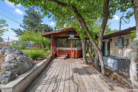 Tiny photo for 187 W BAYVIEW DR N, Farmington, UT 84025 (MLS # 2152772)