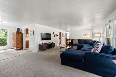Tiny photo for 187 W BAYVIEW DR N, Farmington, UT 84025 (MLS # 2152772)