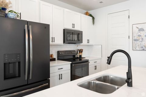 Tiny photo for 1541 W 250 N, Pleasant Grove, UT 84062 (MLS # 2113762)