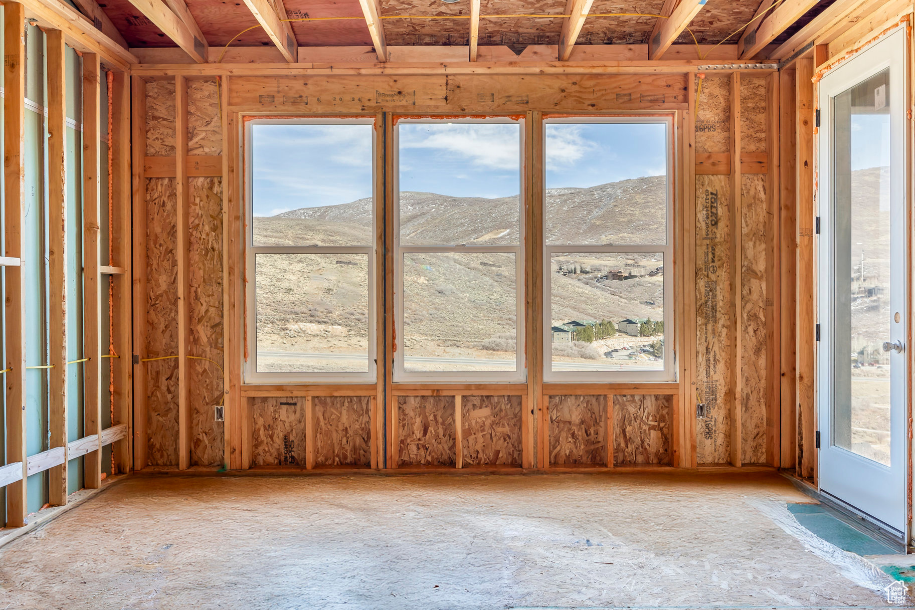 DEER SPRINGS - Residential