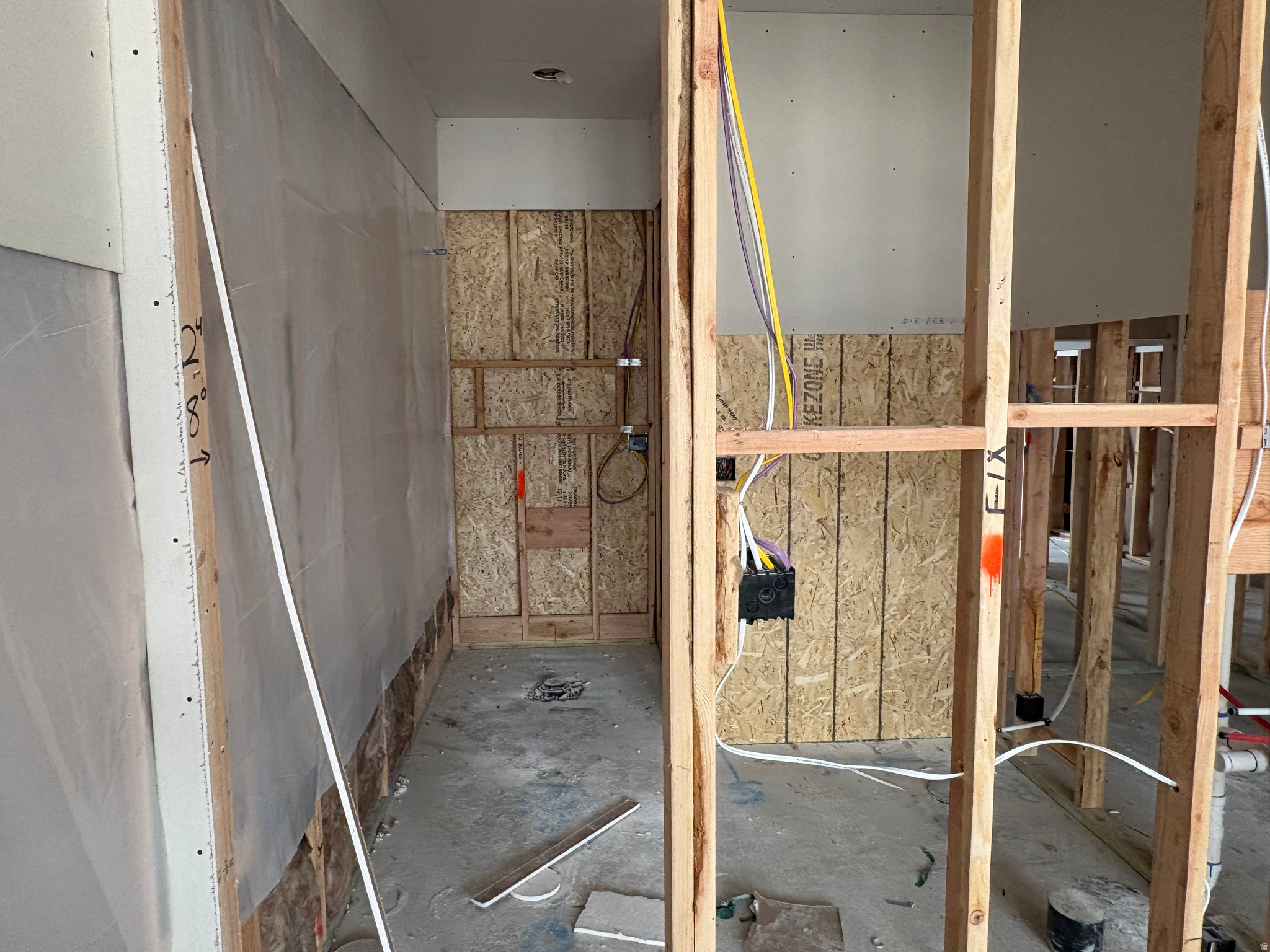 HIGHLAND OAKS - Residential