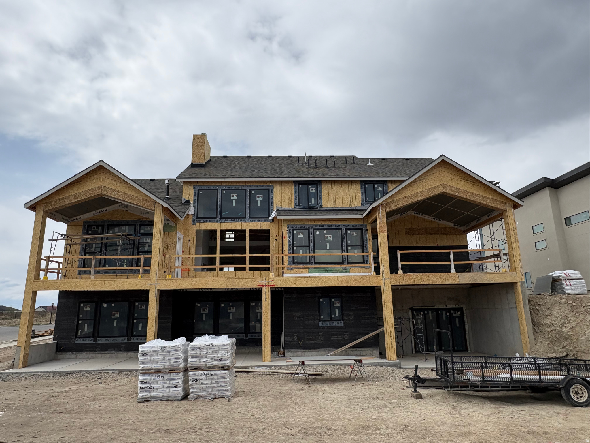 HIGHLAND OAKS - Residential